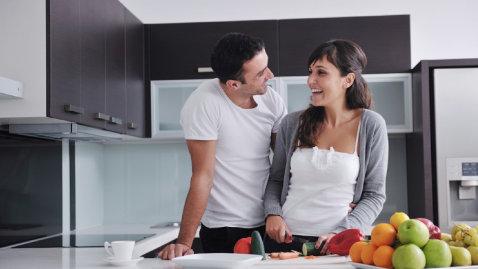 Familia en la cocina